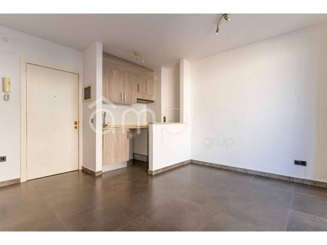 PISO SEMI-NUEVO EN EL CENTRO photo 0