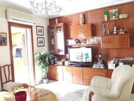VENTA DE CASA unifamiliar CON LOCAL DE MAS DE 100 M2  en el mismo edificio. CENTRO HISTORICO. photo 0