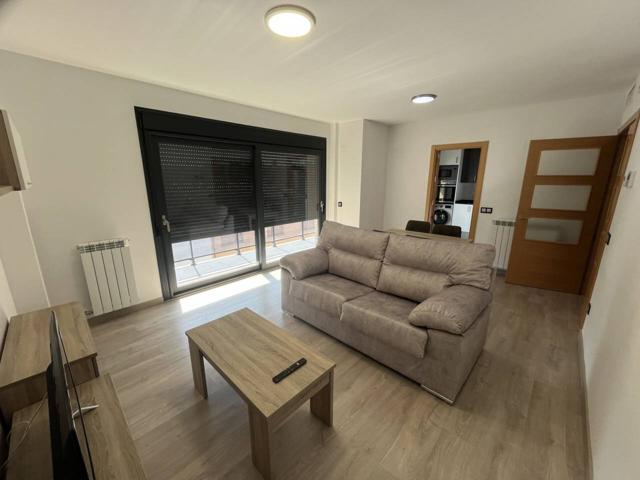 Piso en alquiler en Alcañiz photo 0