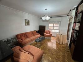 VENTA DE PISO DE 4 DORMITORIOS Y DOS BAÑOS EN EL CENTRO DE ALCAÑIZ photo 0