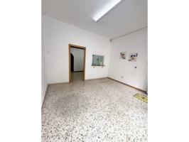 Venta de local comercial en Cabra photo 0