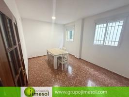 SE VENDE PISO EN PLANTA BAJA EN ZONA TRANQUILA photo 0