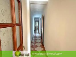 Venta de piso en Cabra photo 0