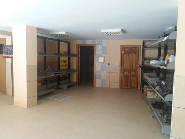 Local comercial de 2ª mano en venta photo 0