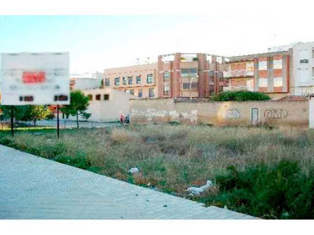 Terreno en venta en Altozano photo 0