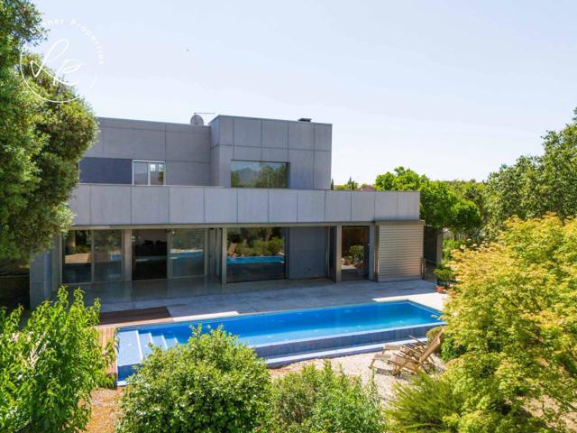CASA DE DISEÑO CON JARDÍN, BOSQUE PRIVADO Y PISCINA EN MAS PAU (AVINYONET DE PUIGVENTÓS) photo 0