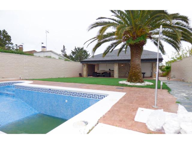 Chalet en venta en Calypo photo 0