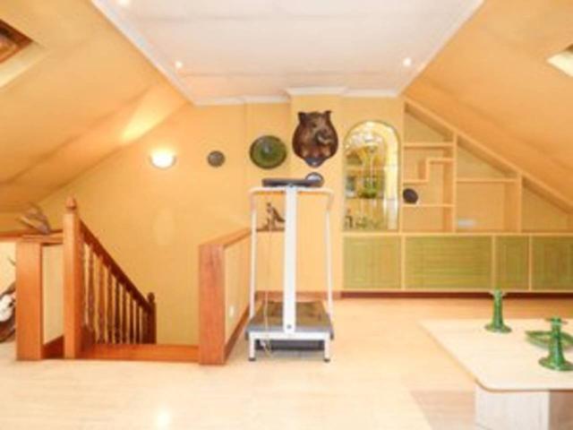 Espectacular y exclusivo Chalet en venta en Móstoles photo 0