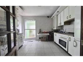 Piso en venta en Casco Antiguo(28921) photo 0