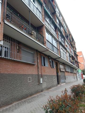 Vivienda de 3 dormitorios con terraza en Madrid photo 0