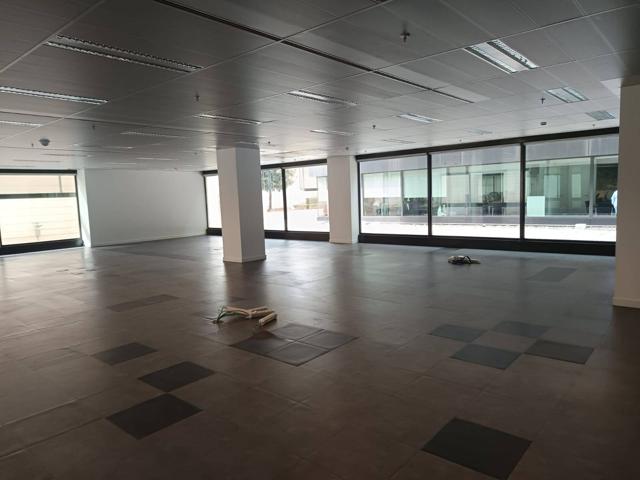 Campus empresarial con zonas ajardinadas modulables en tres edificios dotados de las mejores calidad photo 0