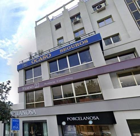 Oficinas situadas en una de las calles mas comerciales junto al Corte Inglés de Marbella photo 0