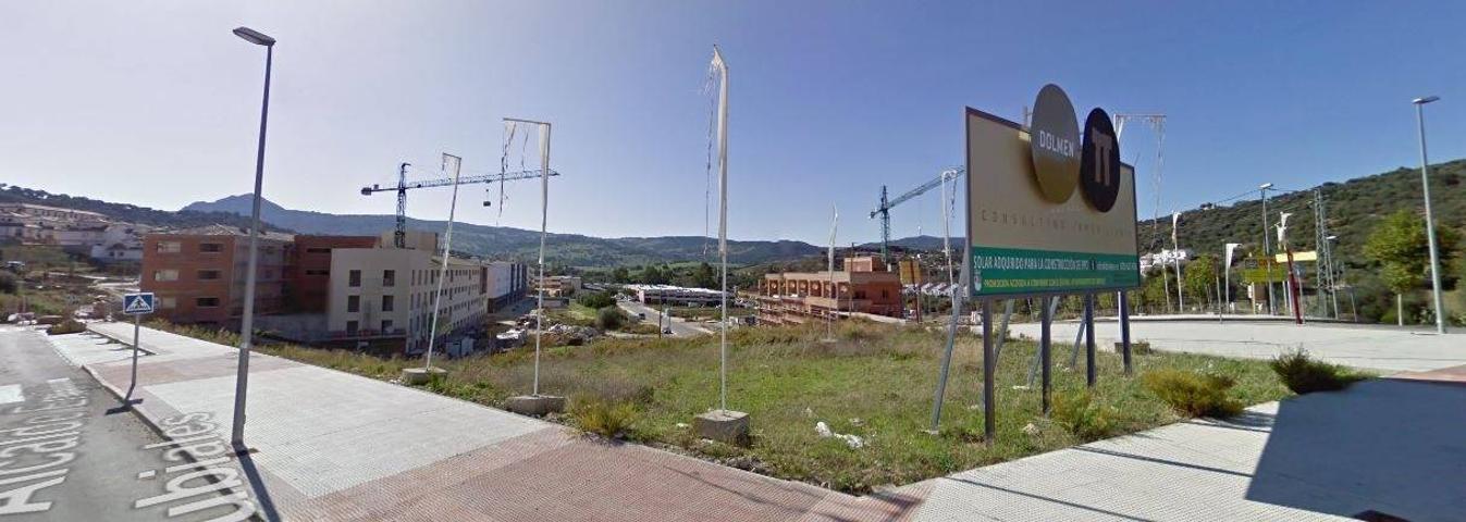 Terreno en Av Alcalde Emilio Rubiales photo 0