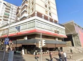 Oficina exterior del año 1966 en el centro de L´Hospitalet photo 0