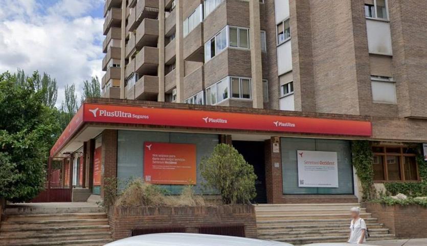 Local con entrada independiente del año 1980 en el centro de la ciudad de Logroño photo 0