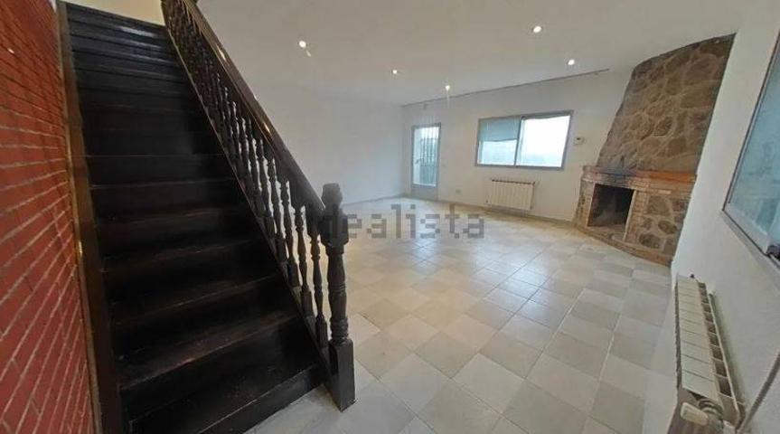 Casa o chalet independiente en venta en Venturada photo 0