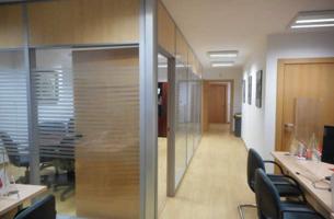 Oficina con entrada independiente desdela calle en el centro de Vigo del año 1977 photo 0