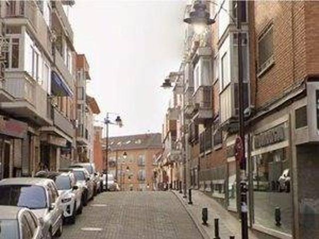 Casa - Chalet adosado en venta en calle Paz photo 0