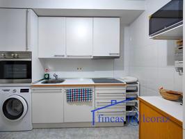 Piso en venta en Huesca de 75 m2 photo 0