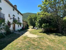 Casa Rústica en venta en Anzánigo de 130000 m2 photo 0