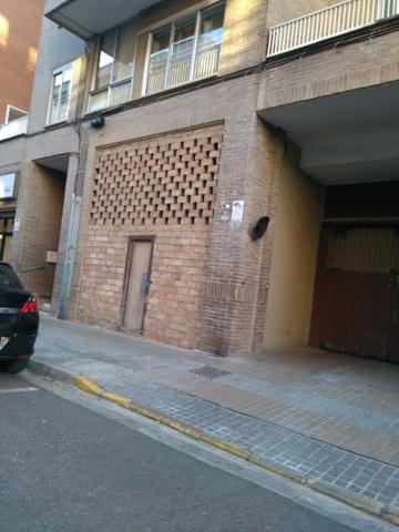 Plaza De Parking en venta en Huesca de 12 m2 photo 0