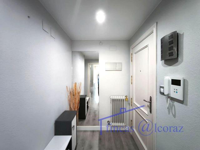 OPORTUNIDAD, PISO CON GARAJE Y TRASTERO photo 0