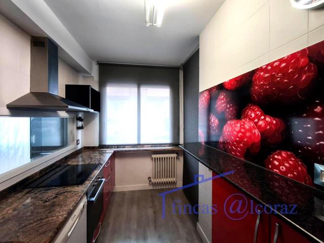 OPORTUNIDAD, PISO CON GARAJE Y TRASTERO photo 0