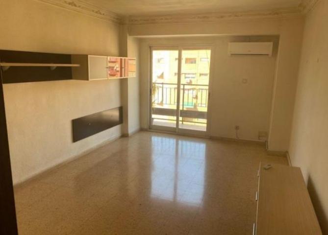VENTA PISO NOU D´OCTUBRE photo 0