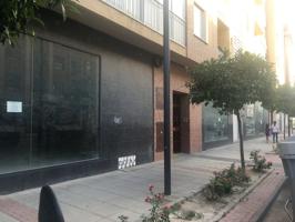 ENORME BAJO COMERCIAL EN LA AVENIDA EUROPA photo 0
