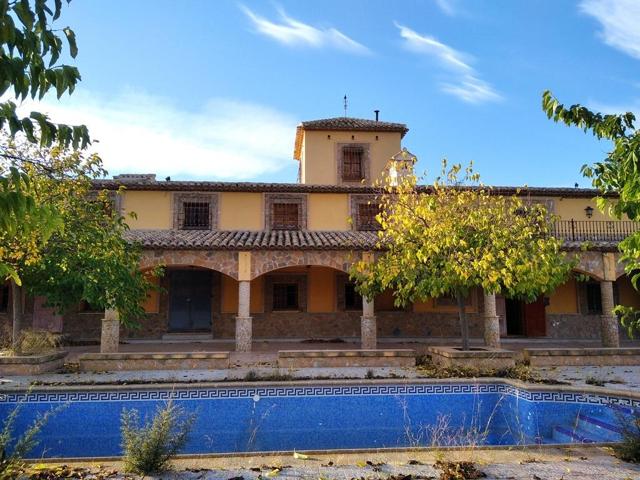INCREIBLE CASA DE CAMPO CON PISCINA Y BARBACOA photo 0