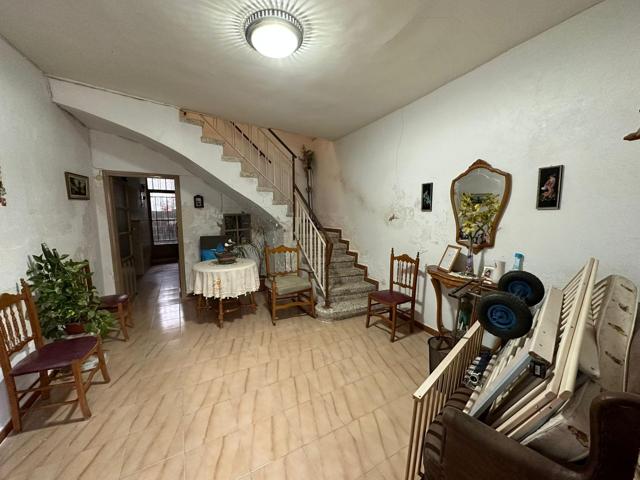 INVERSORES == CASA GRANDE ==  CONVERTIBLE A 3 VIVIENDAS photo 0