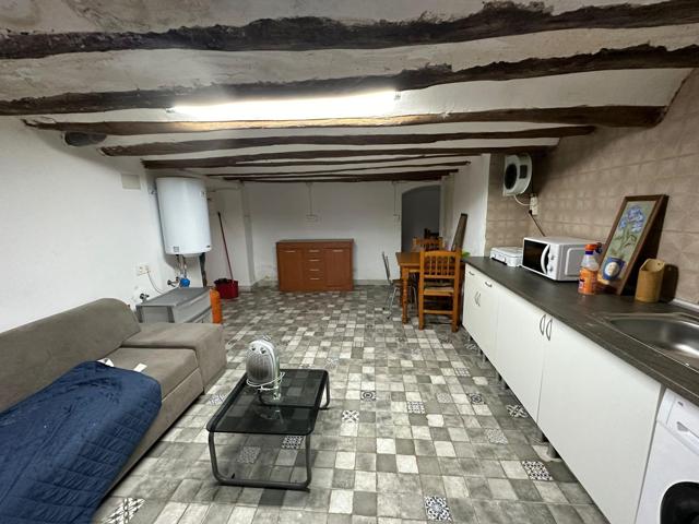 ATENCIÓN INVERSORES, CASA GRANDE CON 3 APARTAMENTOS EN EL PARETÓN photo 0