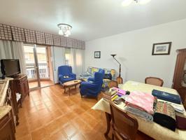 AMPLIO PISO EN AGUILAS photo 0