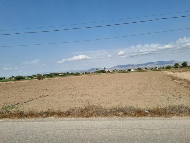 Parcelas rústicas con el 2% de edificabilidad y dos alturas photo 0
