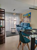 Piso de 3 dormitorios y 2 baños con garaje, piscina y amplias terrazas en Guardamar del Segura photo 0