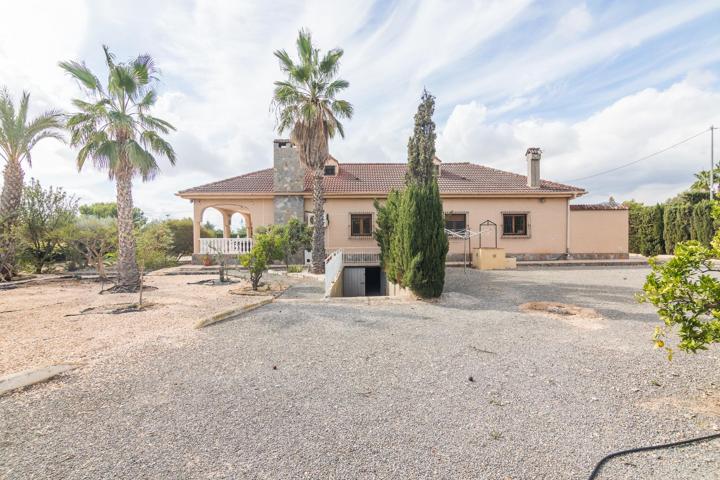 ¡FABULOSO CHALET EN PEÑA DE LAS AGUILAS, ZONA HIPICA! photo 0