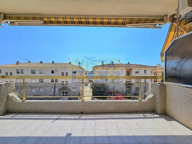 Venta de piso en Cubelles photo 0