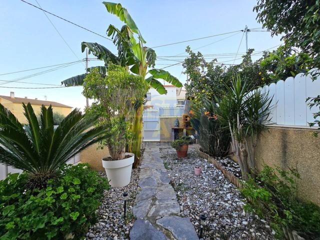 Venta planta baja en Calafell con jardín de 200m² photo 0