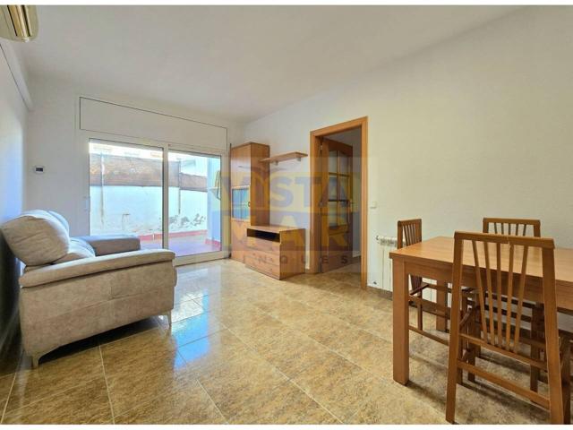 Venta planta baja con amplia terraza en Cubelles photo 0