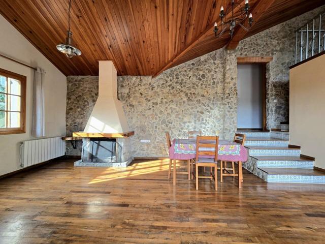 Venta de casa a cuatro vientos, una sola planta, en Mas Trader (Cubelles) photo 0