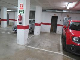 Garaje en venta en Eixample photo 0