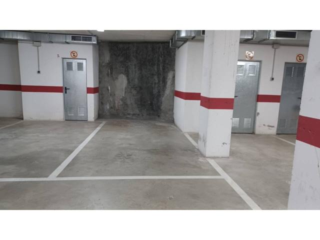 Garaje en venta en Eixample-Centre(17002) photo 0