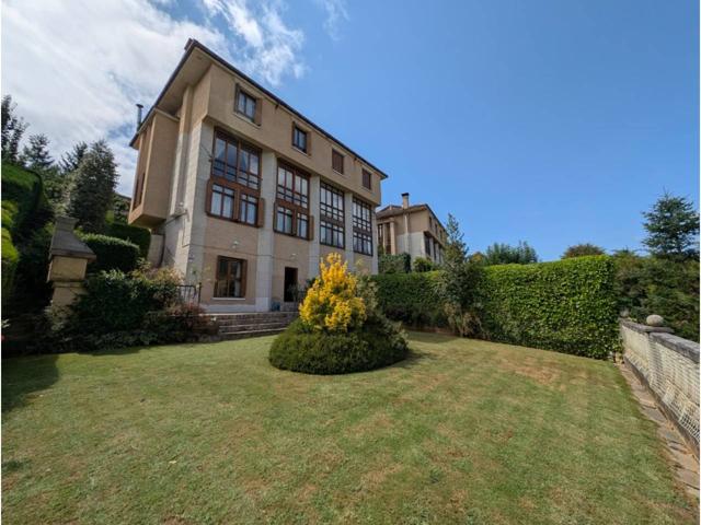 UNIFAMILIAR CON TERRENO Y VISTAS A LA NATURALEZA photo 0