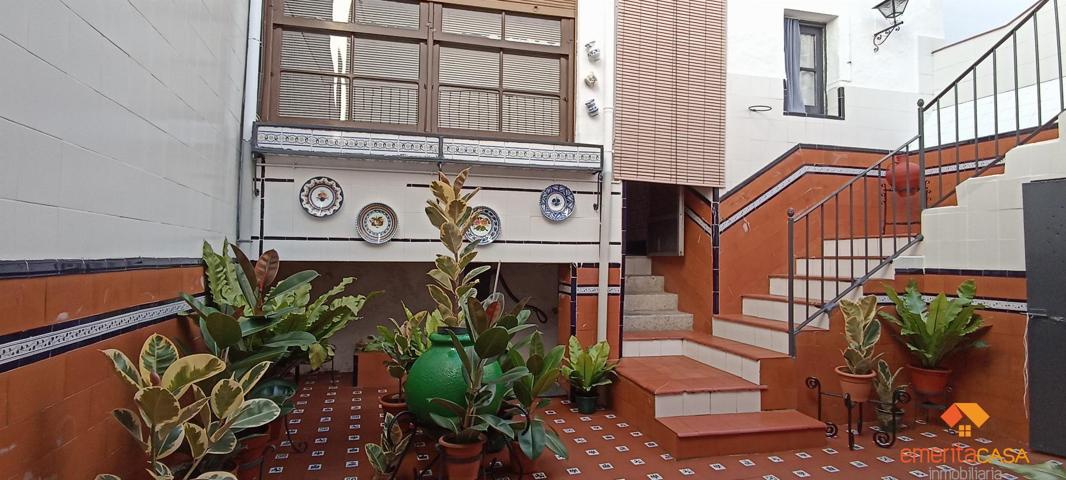 Casa En venta en Zona Centro, Almendralejo photo 0