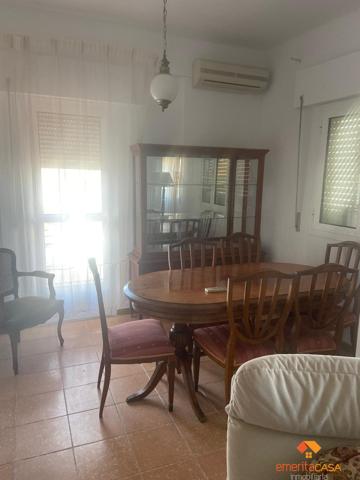 Piso En alquiler en Zona Centro, Almendralejo photo 0