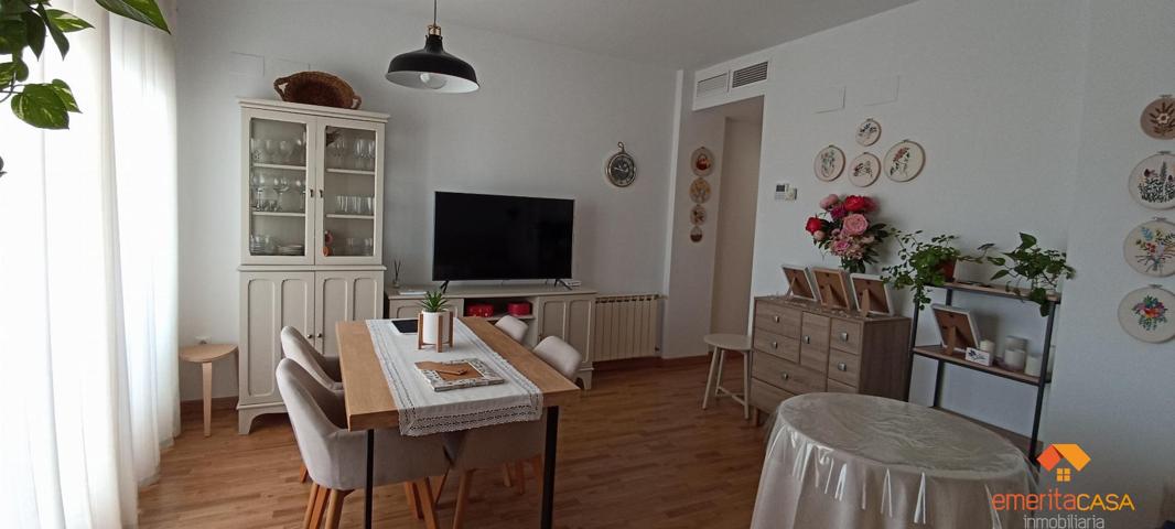 Casa En venta en Zona Cercana A La Avda De La Paz, Almendralejo photo 0