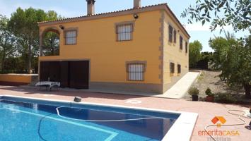 Casa De Campo En venta en Almendralejo, Almendralejo photo 0
