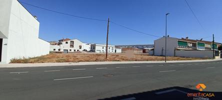 Terreno Urbanizable En venta en Cerca Avda Rafael Alberti, Almendralejo photo 0