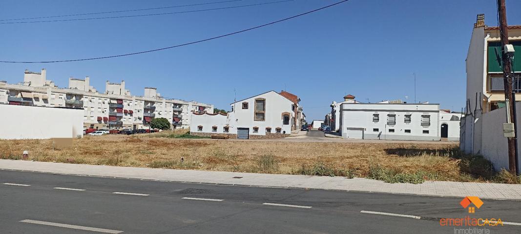 Terreno Urbanizable En venta en Zona San Roque Cerca D Avda Rafael Alberti, Almendralejo photo 0
