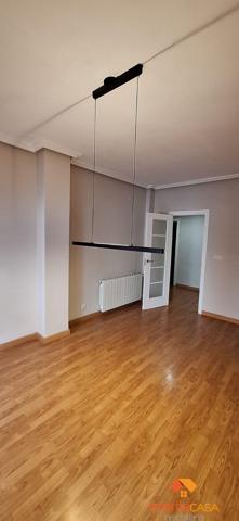 Piso En alquiler en Centro, Mérida photo 0